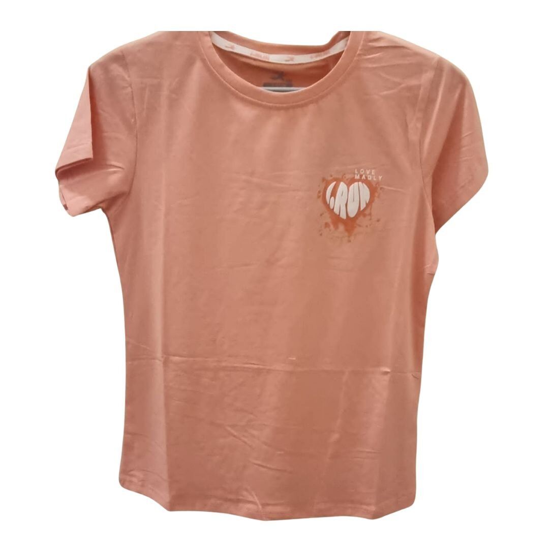 Remera I-Run Juvenil: Estilo y Comodidad en Cada Paso